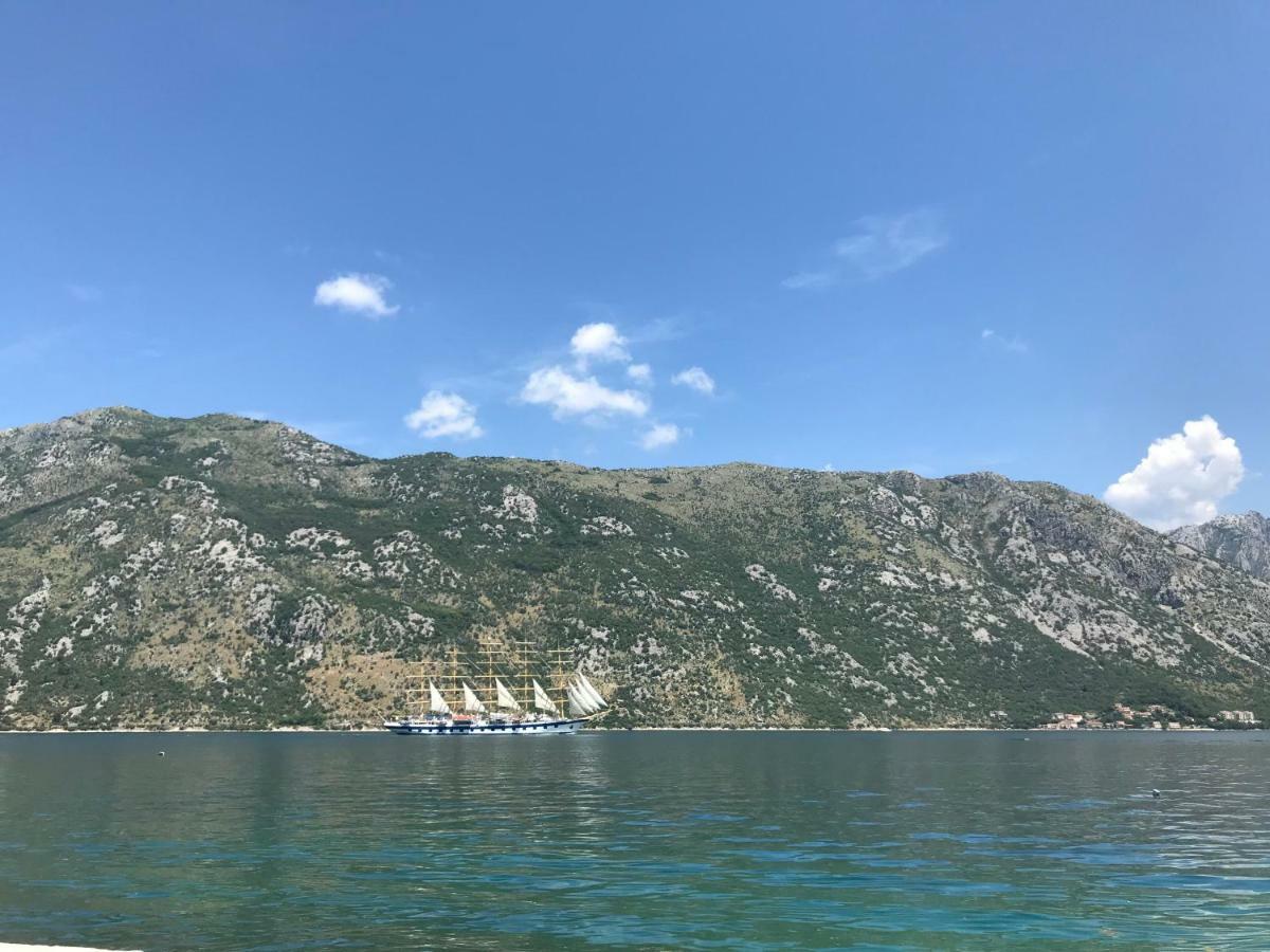 Apartment Stoliv Mare Kotor Exterior photo
