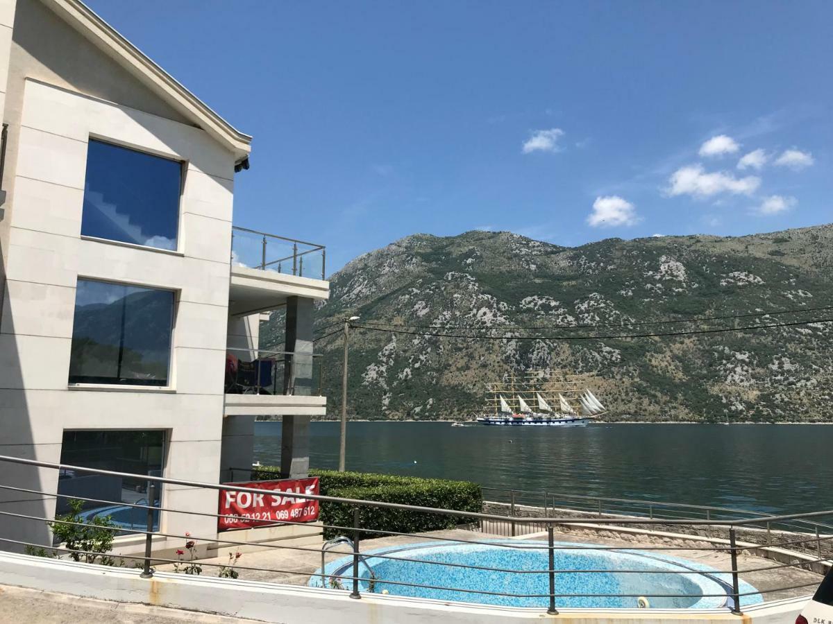 Apartment Stoliv Mare Kotor Exterior photo