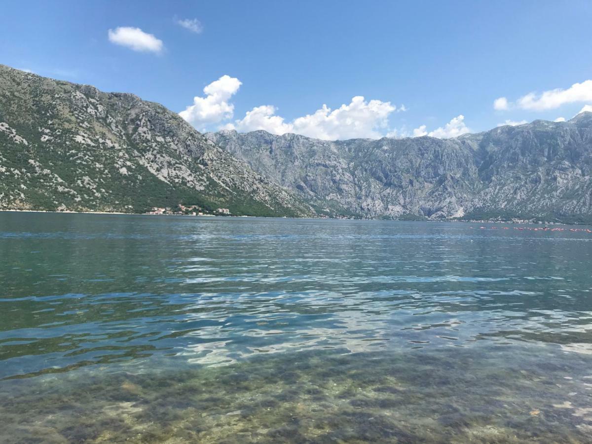 Apartment Stoliv Mare Kotor Exterior photo